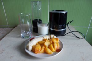 Milkshake de piersici si banane