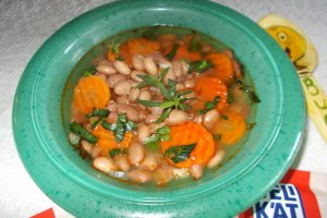 Ciorba de fasole pestrita cu cimbrisor