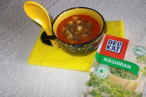 Supa crema de rosii cu maghiran