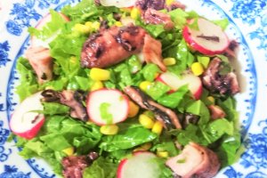 Salata cu calamar si loboda de gradina
