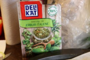 Dovlecei crocanti, in pesmet aromatizat, la cuptor