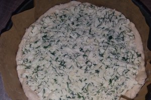 Paine cu telemea, marar si ierburi italiene