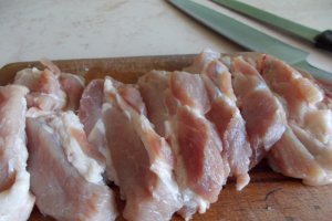 Ostropel moldovenesc, din carne de porc