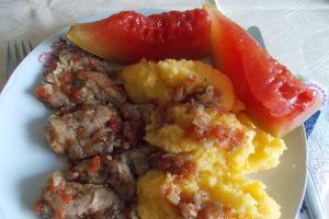 Ostropel moldovenesc, din carne de porc