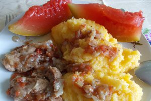 Ostropel moldovenesc, din carne de porc