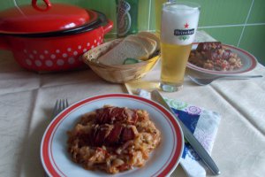 Varza calita, cu carnat afumat
