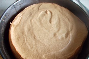 Desert tort cu crema de cacao si nuci