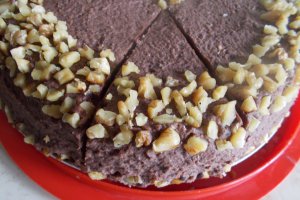 Desert tort cu crema de cacao si nuci