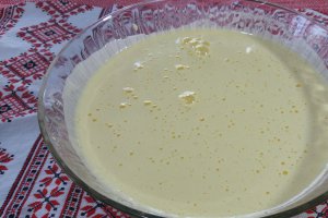 Desert tort cu frisca si capsuni