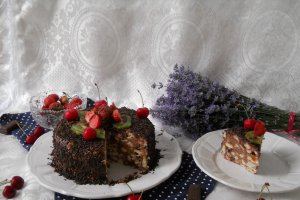 Desert tort de biscuiti cu fructe confiate