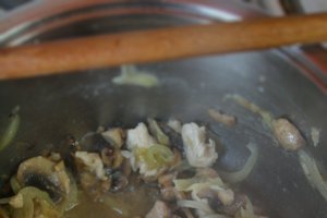 Spaghete cu piept de pui