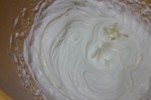 Desert cheesecake cu ciocolata si zmeura