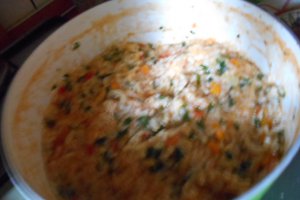 Orez cu legume si salata de varza