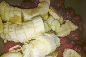 Dulceata proaspata de capsuni cu banane