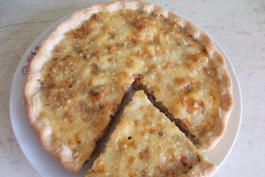 Tarta cu ciuperci si carne tocata