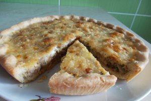Tarta cu ciuperci si carne tocata