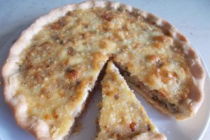 Tarta cu ciuperci si carne tocata