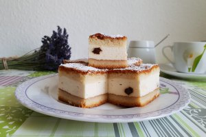 Desert prajitura turnata cu branza