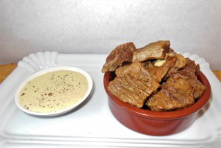 Friptura de vitel cu sos de mustar