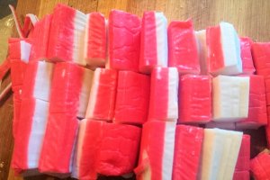 Creveti, surimi, mazare si taitei de orez