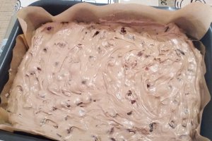 Desert negresa cu visine si ciocolata