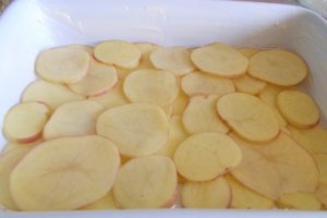Budinca de cartofi, cu telemea si ciuperci