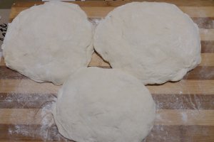 Aperitiv turtite cu sunca si cascaval