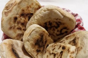 Aperitiv turtite cu sunca si cascaval