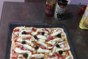Pizza cu faina fara gluten, cu 3 feluri de branza