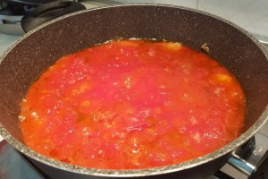 Baccala in sos de rosii