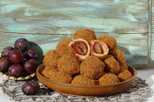 Desert galusti cu prune