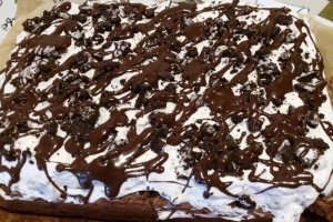 Desert prajitura cu ciocolata si oreo