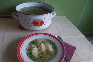 Supa din rasol de vitel, cu galuste de gris