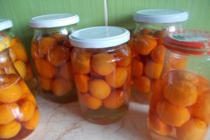Compot de caise