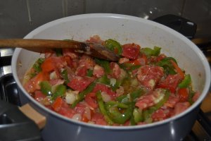 Tocanita de hribi putin picanta-reteta de post