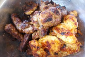 Gratar de porc si pui cu Delikat