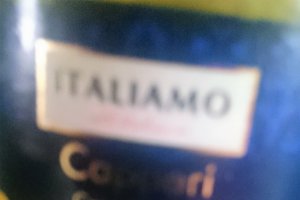 Salata de ton rosu cu porumb si masline