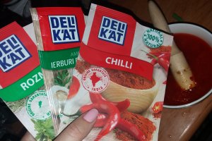 Pastai verzi cu chili si pasta de ardei