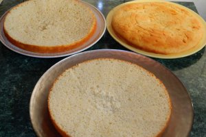 Desert tort savarina reinterpretat
