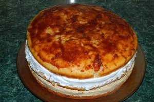 Desert tort savarina reinterpretat