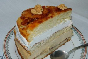 Desert tort savarina reinterpretat