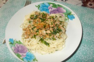 Capellini cu galbiori in sos alb