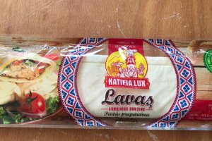 Aperitiv Yoka – rulou cu branza in stil armenesc