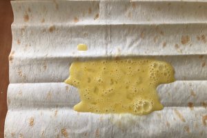Aperitiv Yoka – rulou cu branza in stil armenesc