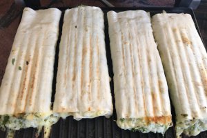 Aperitiv Yoka – rulou cu branza in stil armenesc