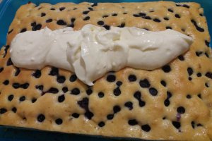 Desert prajitura cu afine si crema de branza