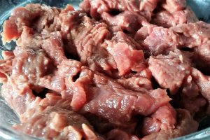 Carne de vita sotata in stil mongolez