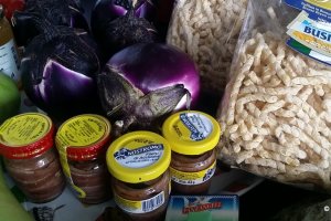 Dovlecei sotati cu branza ricotta sarata