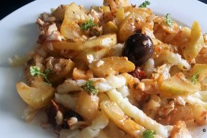 Dovlecei sotati cu branza ricotta sarata