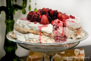 Tort de vară cu blat de bezea